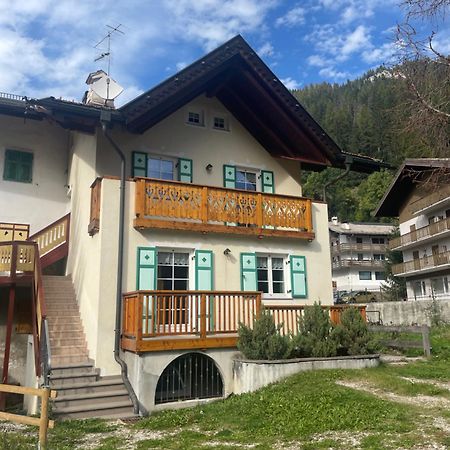 Casa Cesarina By Ama Val Di Fassa Apartman Canazei Kültér fotó