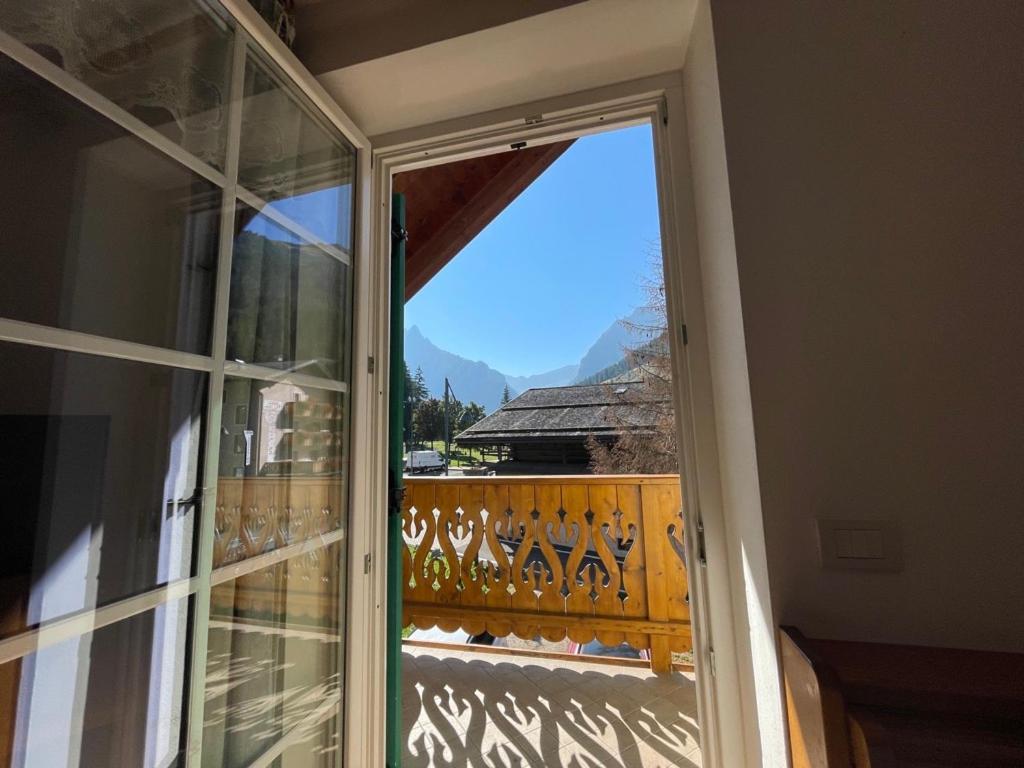 Casa Cesarina By Ama Val Di Fassa Apartman Canazei Kültér fotó